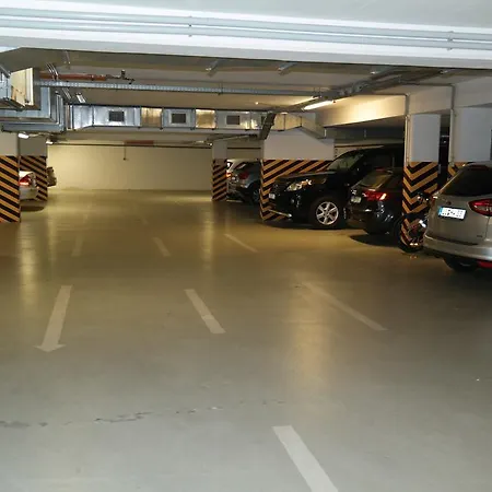 Aramis Apartments 아파트