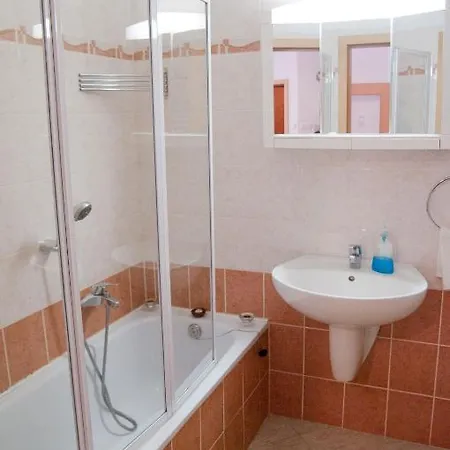 Aramis Apartments *